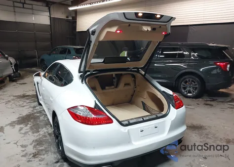 2012 Porsche Panamera 4 из США, поврежденный, VIN WP0AA2A7XCL071024